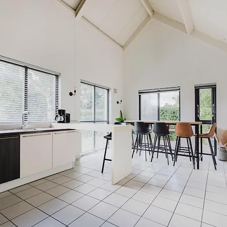 16 - Persoons Family