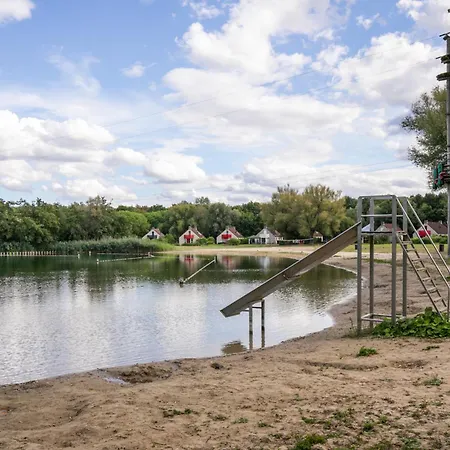 16 - Persoons Family *